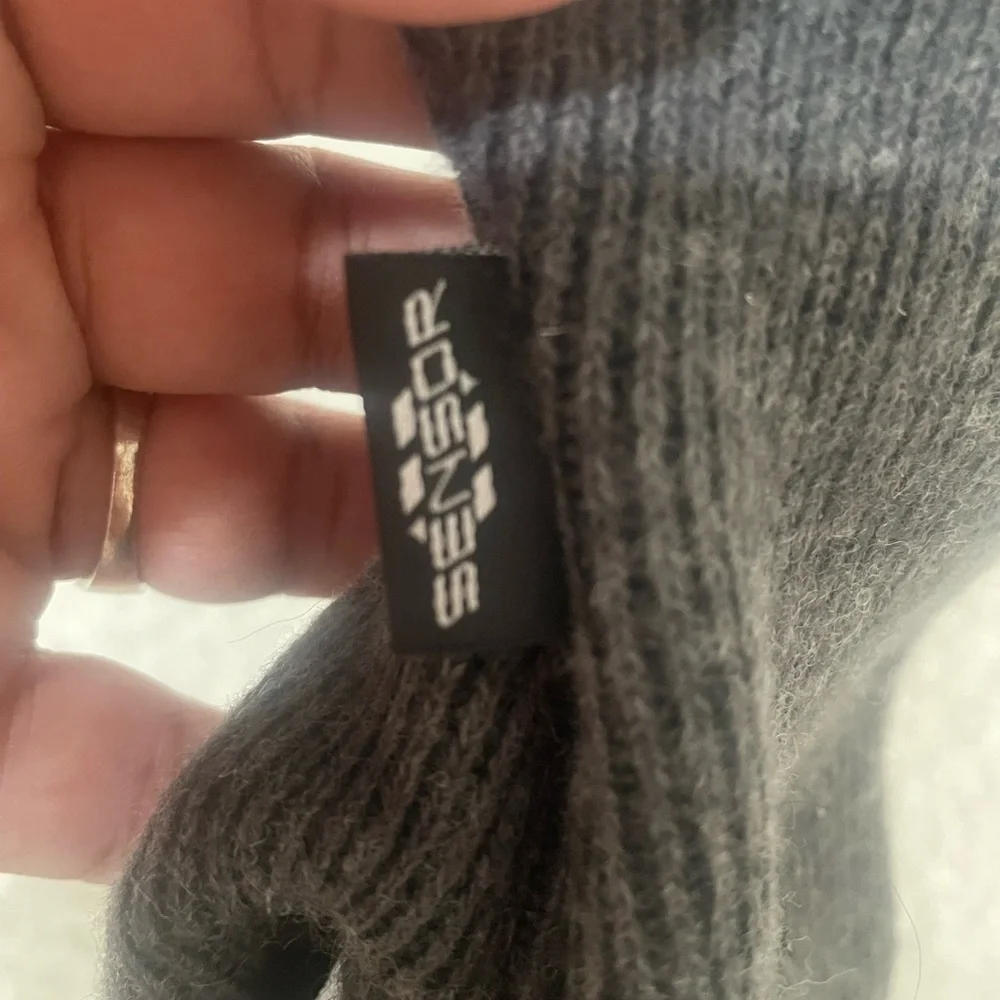 Gray Knit Gloves with OR Logo